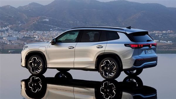 فولكس فاجن تايرون