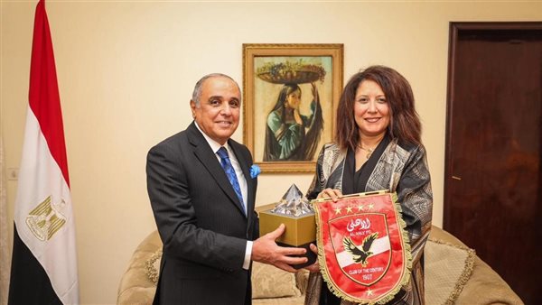 بعثة الأهلي تلبي