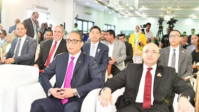 محافظا الفيوم وبني سويف يشهدان انطلاق فعاليات الدورة الرابعة من مهرجان النباتات الطبية والعطرية