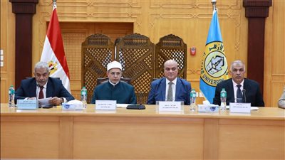 لدعم غير القادرين.. افتتاح معرض للملابس بطب بنين الأزهر في القاهرة 