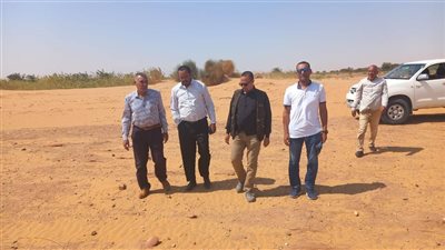 رئيس الإدارة المركزية لآثار مصر الوسطى يتفقد المواقع الأثرية بالوادي الجديد | صور 