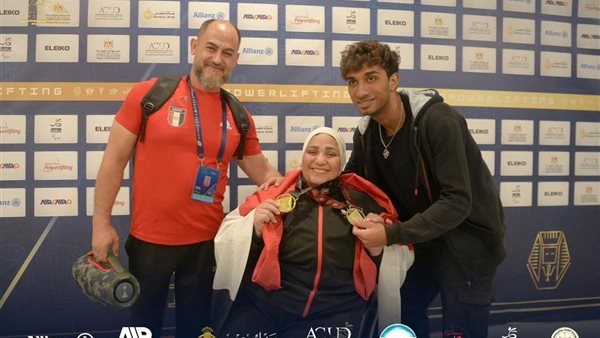 نادية فكري لاعبة