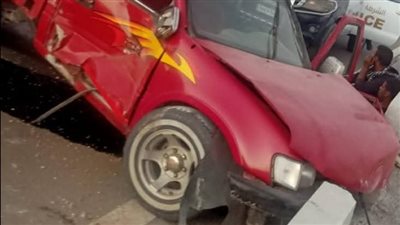 إصابة 4 أشخاص في حادث تصادم سيارتين نقل بطريق السويس – العين السخنة