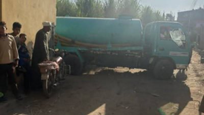 بعد تتبعها.. ضبط والتحفظ على سيارة كسح تلقي بحمولتها في إحدى الترع بقنا