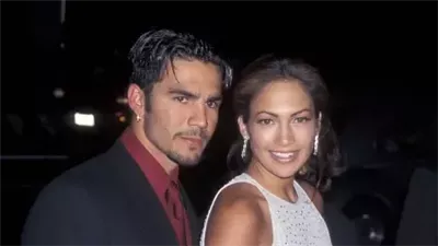 زوج الممثلة جينيفر لوبيز الأول يتهمها بالخيانة.. ما القصة؟