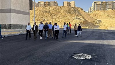 مسئولو المجتمعات العمرانية يتفقدون مشروعات الإسكان بالقاهرة الجديدة.. ويشددون على جودة التنفيذ