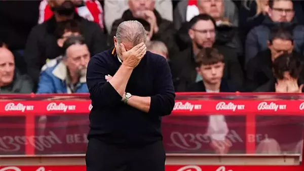 أنجي بوستيكوجلو