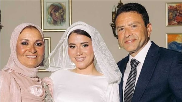 ابنة هبة قطب 