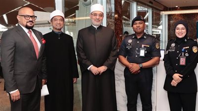 مفتي الجمهورية يصل إلى العاصمة الماليزية كوالالمبور في زيارة رسمية تستغرق عدة أيام