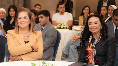 وزيرة التضامن تشهد ورشة عمل حول الرعاية الاجتماعية والمشاركة المجتمعية بالجامعة الأمريكية