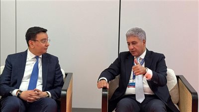  وزير الآثار يبحث مع رئيس هيئة السياحة بأوزبكستان سبل تعزيز أوجه التعاون بين البلدين