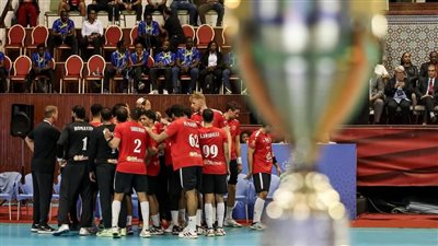 فريق كرة اليد بالأهلي بطل إفريقيا للأندية أبطال الدوري للمرة الثالثة على التوالي والثامنة في تاريخه