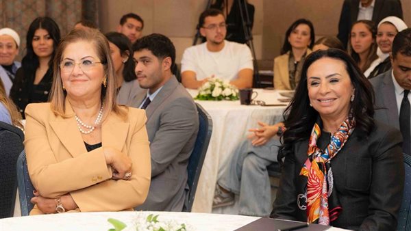 وزيرة التضامن تشهد