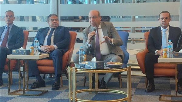 وزير الطيران المدني