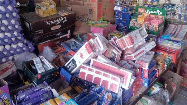 ضبط عدة مخالفات تموينية