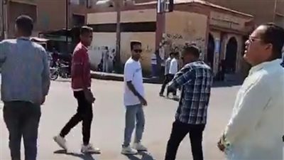 بعد نشر استغاثة الطلاب عبر القاهرة 24.. حملة مكبرة من مباحث المرور وإدارة المواقف على سيارات السرفيس 