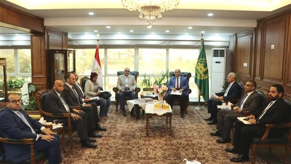 اجتماع المهندس أيمن