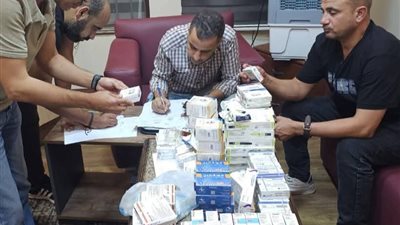 ضبط محل يبيع أدوية مهربة ومدعمة دون ترخيص في سيدي عبد الرحمن بمطروح