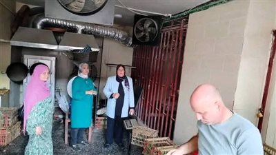 حملات مكثفة للتفتيش على السلع الغذائية والمخابز وإزالة الإشغالات المخالفة بشبين القناطر