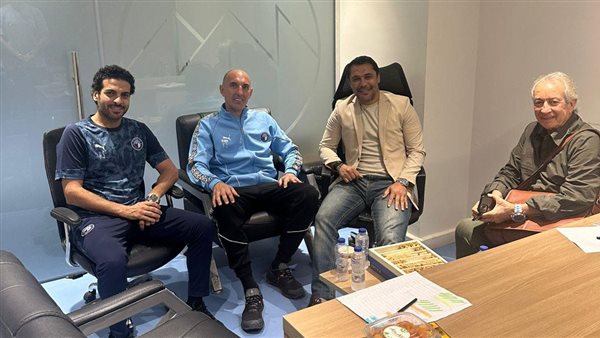 جلسة سابقة بين جهاز