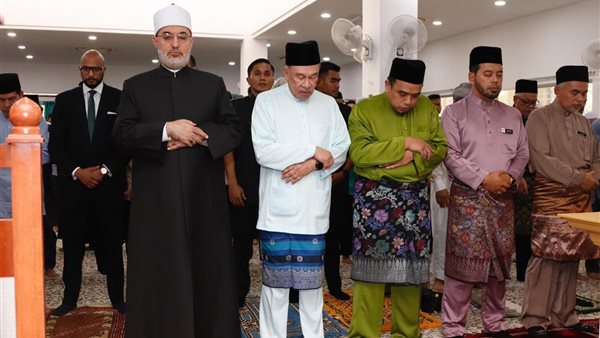 مفتي الجمهورية يؤدي