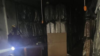 السيطرة على حريق داخل مصنع للملابس الجاهزة بقليوب بعد الدفع بـ 12 سيارات إطفاء دون خسائر بشرية