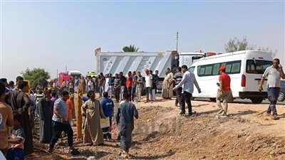 إصابة 5 أشخاص إثر انقلاب سيارة ميكروباص بالفيوم