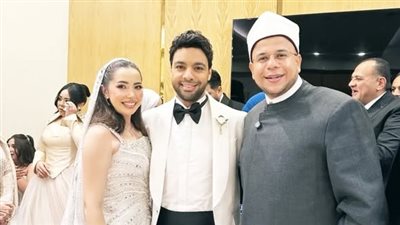 الصور الأولى من عقد قران المطرب أحمد جمال وفرح الموجي