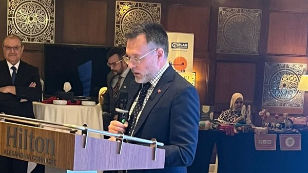 السفير الكندي بالقاهرة