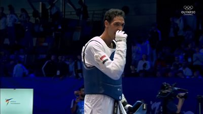 وزير الرياضة يهنئ سيف عيسى بذهبية العالم في التايكوندو