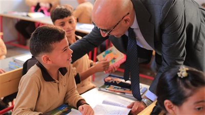 بالتنسيق مع مرصد الأزهر الشريف.. التعليم تطلق برامج توعوية لحماية الطلاب من الفكر الهدام 