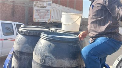 ضبط طن ألبان فاسدة وأسطوانات غاز قبل بيعها بالسوق السوداء في بني سويف