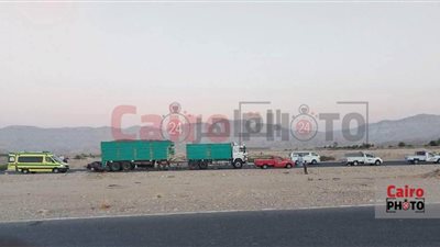 أول صورة للحظة اصطدام سيارة ملاكي بتريلا ومصرع قائدها أعلى كوبري بقنا