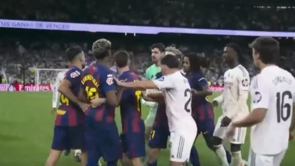 هجوم لاعبي ريال مدريد