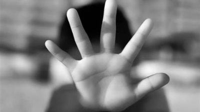 خاص| رجل الأعمال المتهم بالتحرش بصغيرته بالسويس: الكلام ده ماحصلش