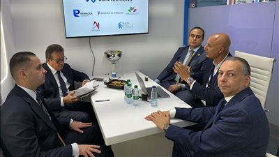 وزير الصحة يبحث دمج مراكز الرعاية الأولية مع المنصة الوطنية للصحة الرقمية