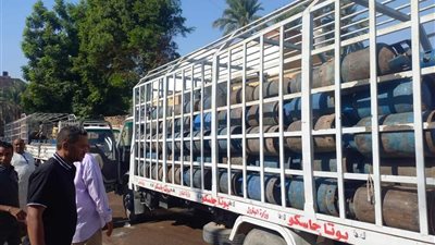 تحرير 10 محاضر مخالفات خلال حملة مفاجئة على مستودعات أسطوانات الغاز في قنا