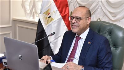 العمل تكثف حملاتها الميدانية لضمان بيئة عمل آمنة وتطبيق اشتراطات السلامة المهنية