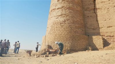 بعثة فرنسية تبدأ أعمال المسح الأثري والترميمات في منطقة الدير الأثرية بالوادي الجديد