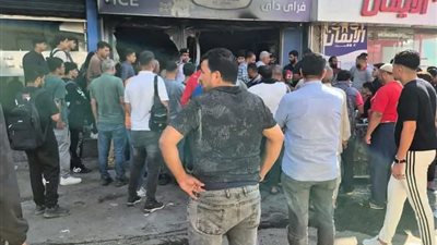 اندلاع حريق بمحل فريداي للأيس كريم بالعاشر من رمضان.. والحماية المدنية تسيطر