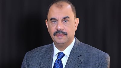 عطلوا طلب مواطن لمدة 4 سنوات.. محافظ سوهاج يوجه بنقل موظفين من المركز التكنولوجي