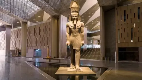  المتحف المصري الكبير