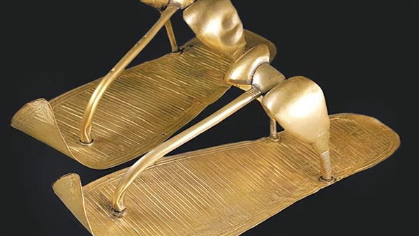 صندل ذهبي للملك توت