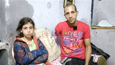 عامل يتهم صاحب مصنع بالمنوفية: الماكينة قطعت دراعي أول يوم شغل ومحدش سأل فيّا ومش لاقي أكل لعيالي