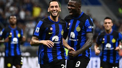 سكاي سبورتس تُقيل متدربين بعد احتفالهما بهدف إنتر ميلان على الهواء