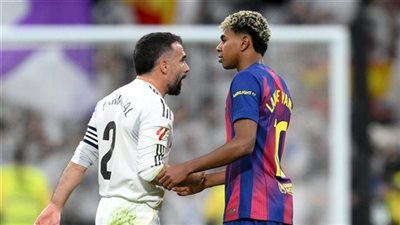 بعد أحداث الكلاسيكو.. كارفاخال يتراجع ويعيد متابعة ثنائي برشلونة