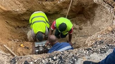 محافظة الجيزة: انتهاء أعمال إصلاح كسر بخط مياه قطر 800 مم بمنطقة الضغط بحدائق الأهرام