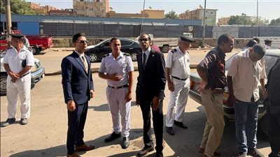 النيابة الإدارية تجري معاينة لموقع حادث اندلاع حريق بمخبز في أسوان