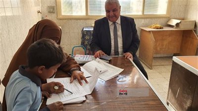 وكيل تعليم الأقصر يتابع تطبيق البرنامج القومي لتنمية مهارات اللغة العربية 