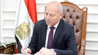 محافظ القاهرة يصدر حركة تنقلات بين رؤساء الأحياء 
